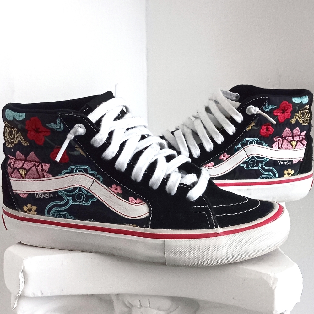 vans lizzie armanto black floral embroidered sk8 high top off the wall sneakers